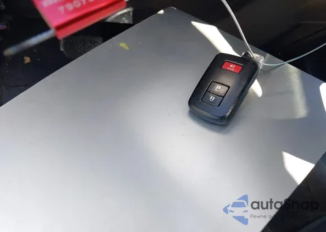 2015 Toyota Prius C Three from USA, damaged, VIN JTDKDTB39F1110862